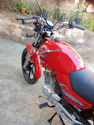 Ybr 125 com partida elétrica 