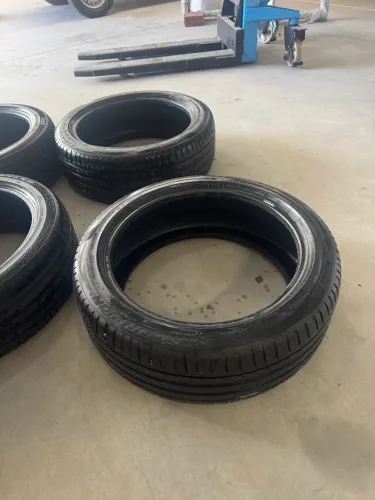 Jogo de pneus Pirelli MUITO NOVOS 235/45 r 19 