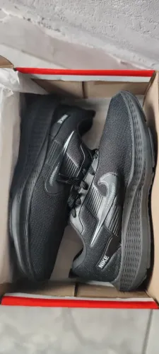 Nike Zoom tamanho 42