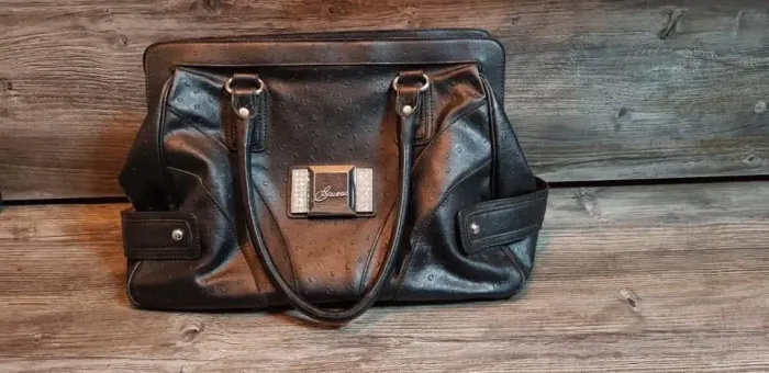 Bolsa Guess, Couro de Avestruz
