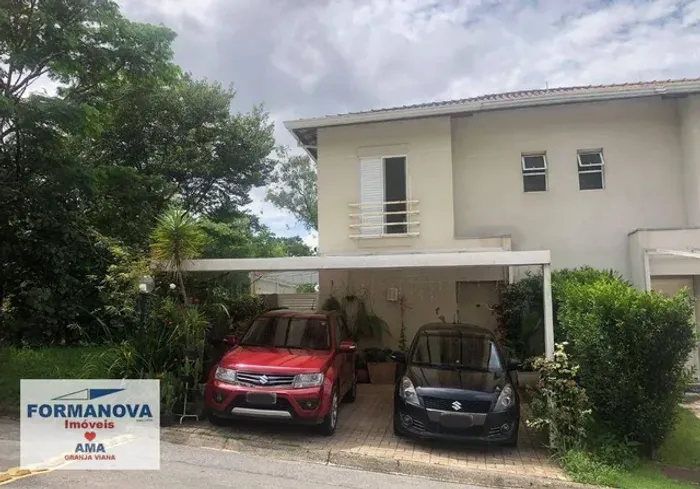 Casa com 3 quartos sendo 1 suíte para venda na Granja Viana - Cotia/SP