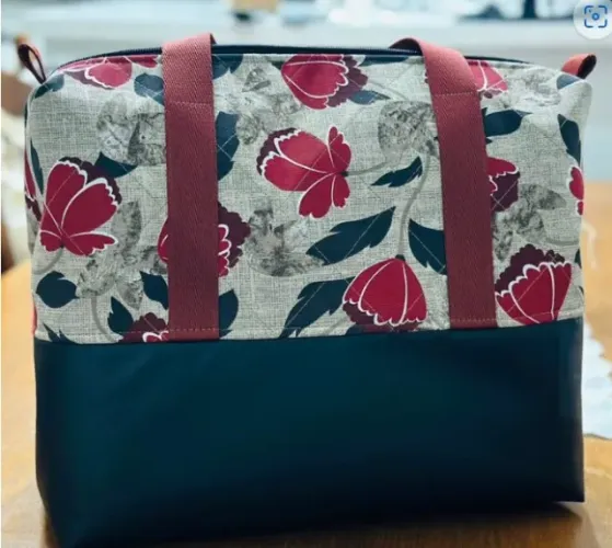 Bolsa Grande de Ombro Floral Bordô