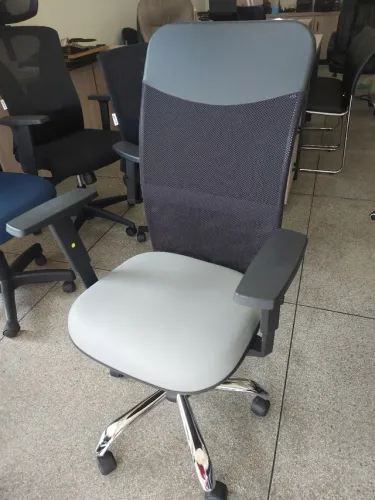 Cadeira Diretor Telada