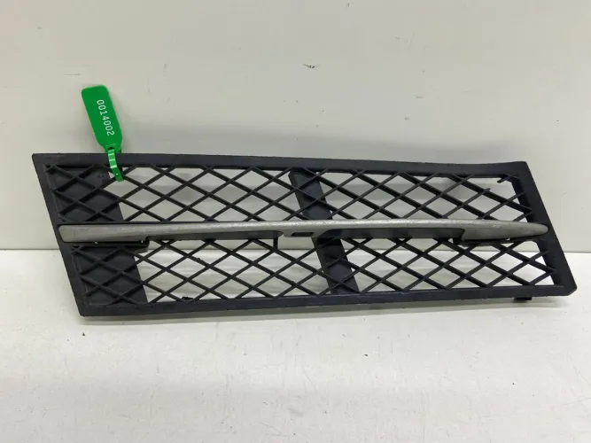 Moldura Farol Auxiliar Bmw 528i 2012 2013 2014 Direito