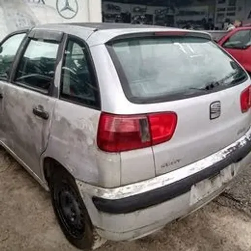 Sucata Seat Ibiza 1.0 16v 2000 2001 Peças