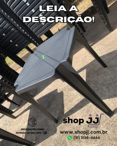 MESA PLÁSTICA SEMINOVA PRETA RESISTENTE