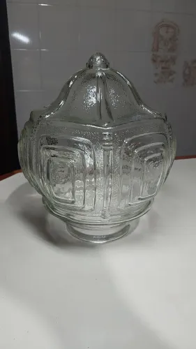 Antigo lustre globo de teto