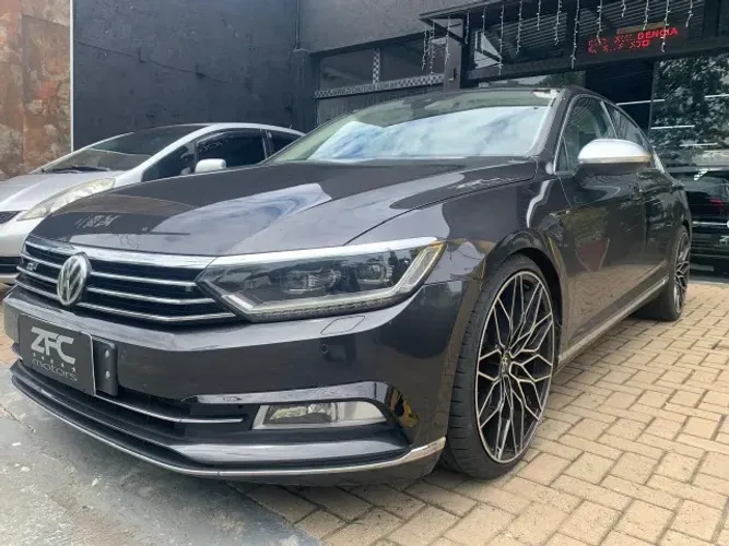 Volkswagen Passat Highline 2.0 TSI 220cv Tip. 2019