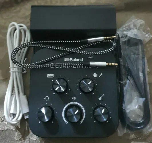 Roland Go Mixer Pro X - Console de Mixagem Portátil de Alta qualidade!