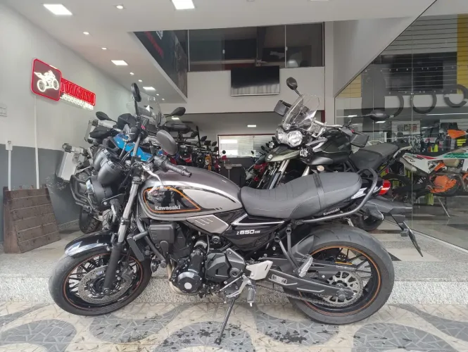 Kawasaki/Z650 RS, 2022/2023, moto impecável, troco por moto.