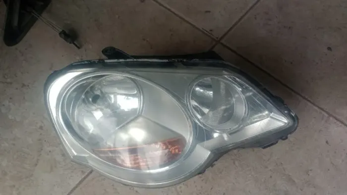 Farol direito VW Polo 2012