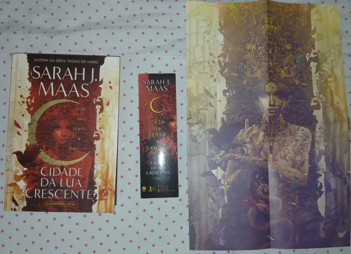 Livro Casa de Terra e Sangue
