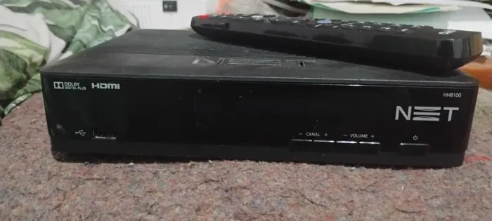 2 aparelhos Cla ro N et TV funcionando perfeitamente 