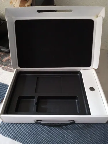 Caixa do MacBook pro 13.3
