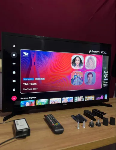 Smart TV Samsung 32 Pol / Suporte de Parede Incluso!! 