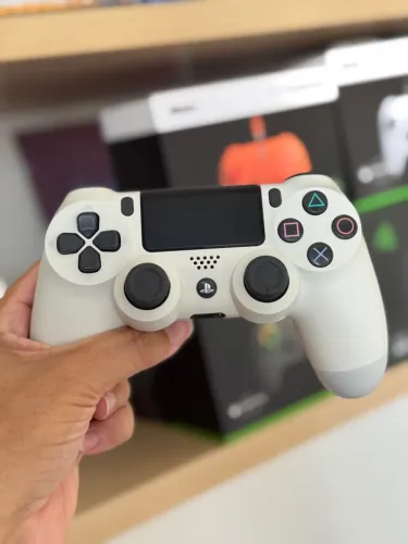 Controle Play 4 original em estado de novo 