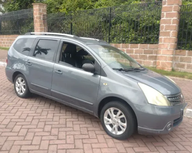 Nissan Livina Grand SL 1.8 16V Flex Fuel Aut. 2013