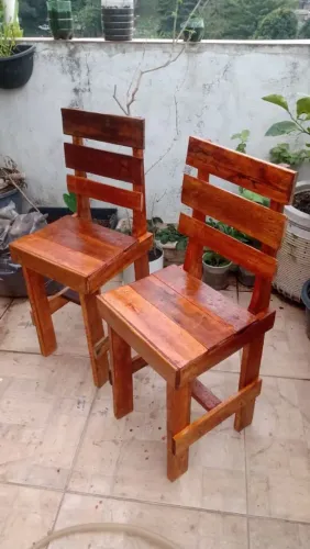 Cadeiras de Madeira Rústicas novas ( 80 reais cada )
