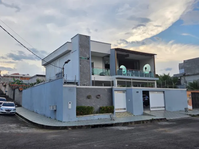 Casa duplex mobiliada no bairro Tarumã condomínio portinari 5 quartos e 03 banheiros