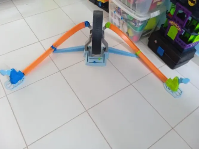 Pista pneu hot Wheels
