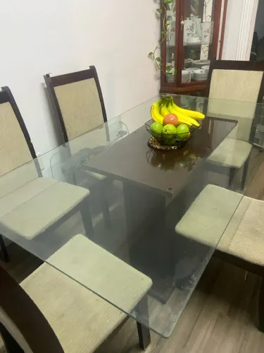 Mesa de Jantar Elegante com 5 Cadeiras