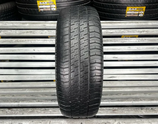 Pneu 185/70/13 Pirelli P400 (De época) / Pneu 185/70R13