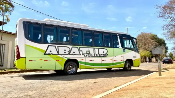 Micro-ônibus Marcopolo 