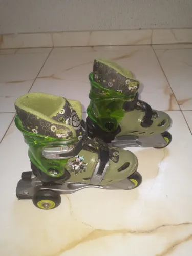 Patins Ben 10 Astro Toys
