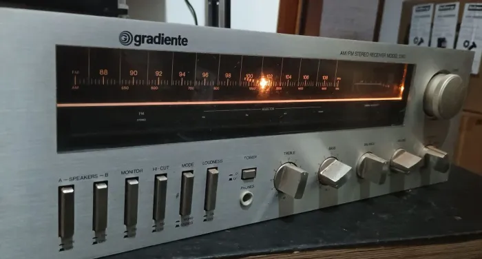 Receiver Gradiente 1260 ( sucata não funciona)