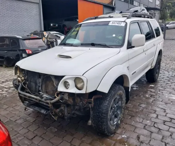 Sucata  Mitsubishi Pajero Sport 2.5 diesel 2006 a 2012 Peças