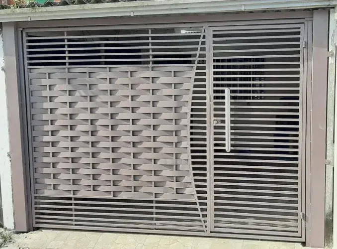Portão Basculante Ferro Galvanizado 3.30x2.50