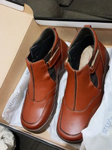 Bota feminina Isttony Couro Legítimo super confortável Tam. 38 (forma PEQUENA)