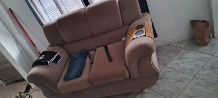 Sofá 3 lugares confortável