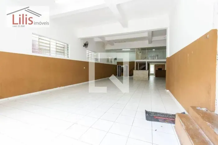 Sobradão 4 Dorm, piscina, Jardim, + salão comercial V. Jacuí, - Permuta ou Incorporação