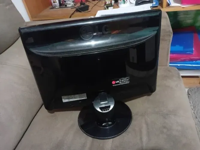 Monitor LG Flatron W1752T-PF