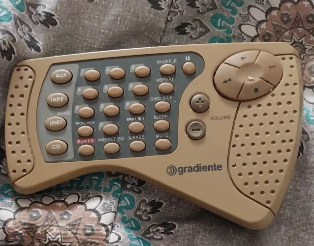 Controle remoto micro system gradiente E600 ,E650