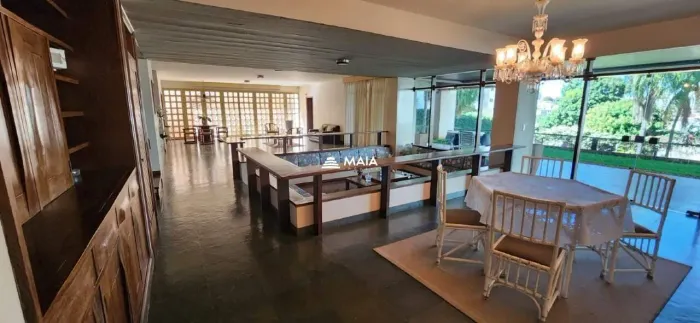 Casa à venda no bairro Mercês