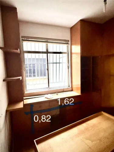 Escrivaninha de madeira embutida (OPORTUNIDADE!!!)