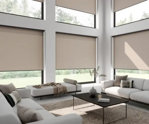 Persiana à Pronta Entrega Blackout Creme  1,30 x 1,20 Transforme seu ambiente!