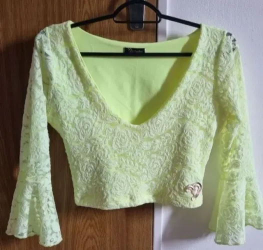 blusa feminina cor verde lima neon
