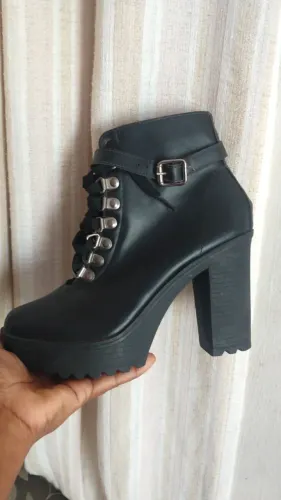 Bota número 37