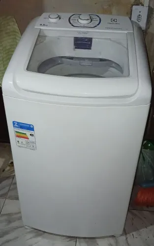 Máquina de lavar roupas de 8 5kg.