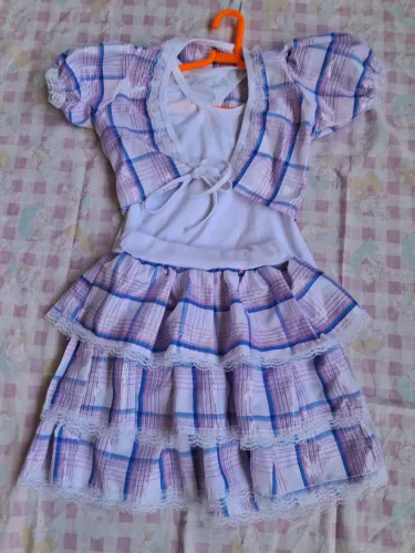 Caipira infantil blusa +colete + saia tamanho 7/8 anos