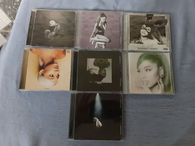 Coleção CDs Ariana Grande 7 albuns
