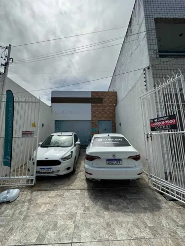 CASA COMERCIAL EM RUA PÚBLICA - SÃO JOSÉ [56209]