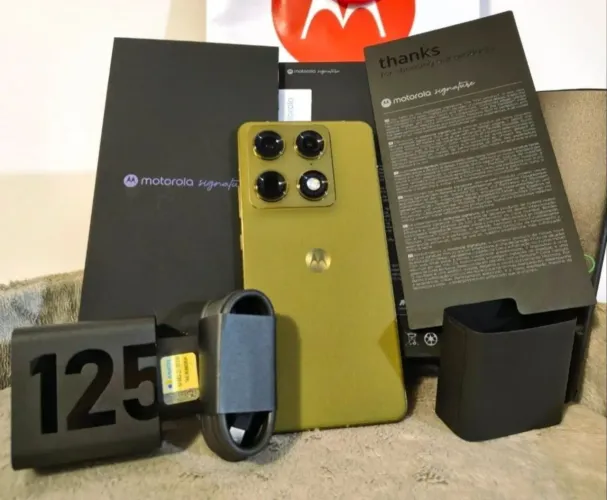 VENDO OU TROCO MOTOROLA SIGNATURE 512GB 1 MÊS DE ATIVO + 11 MESES DE GARANTIA+ NOTA 