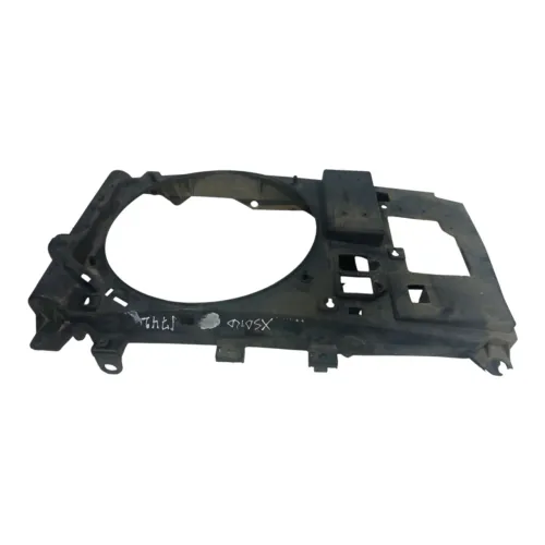 Defletor Do Radiador Citroen Xsara Picasso 2001 2002 A 2012