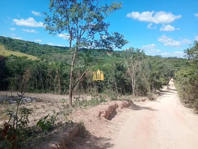 Terreno à Venda Encontro das Águas: Vista Definitiva, Plano e Próximo à BR-060!