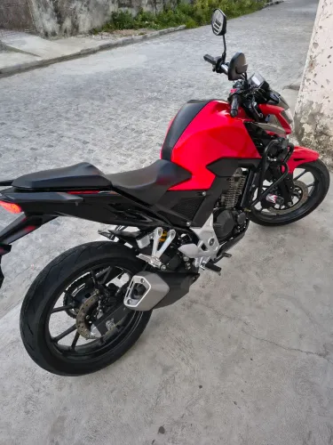 CB Twister Honda 300 F