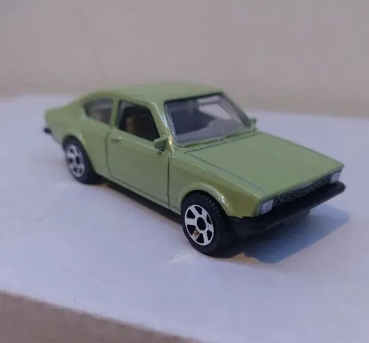 Miniatura Matchbox Opel Kadett Coupê Verde Loose Novo